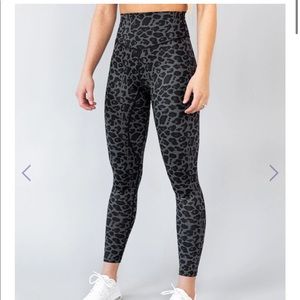 Kamo Fitness high waisted leggings